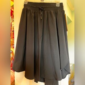 Lululemon Skirt size 6
